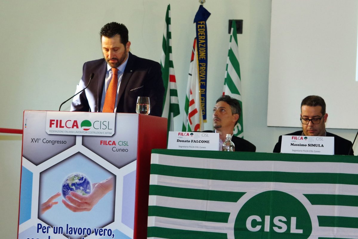Il segretario Battaglia al XVI Congresso provinciale Filca Cisl Cuneo primo piano