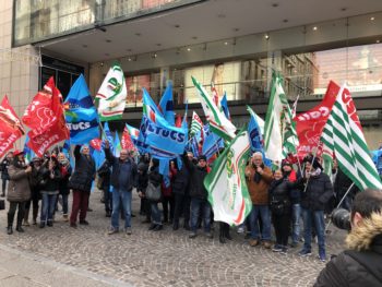 La protesta dei lavoratori della grande distribuzione