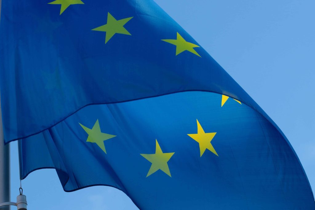 bandiera-europa-internazionale.pg